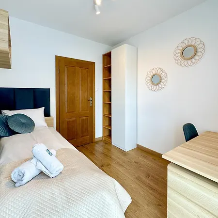 Caroline Q4apartments *